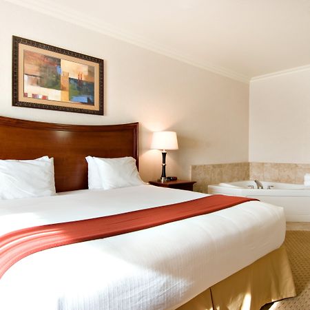 Holiday Inn Express And Suites Klamath Klamath Falls Eksteriør bilde
